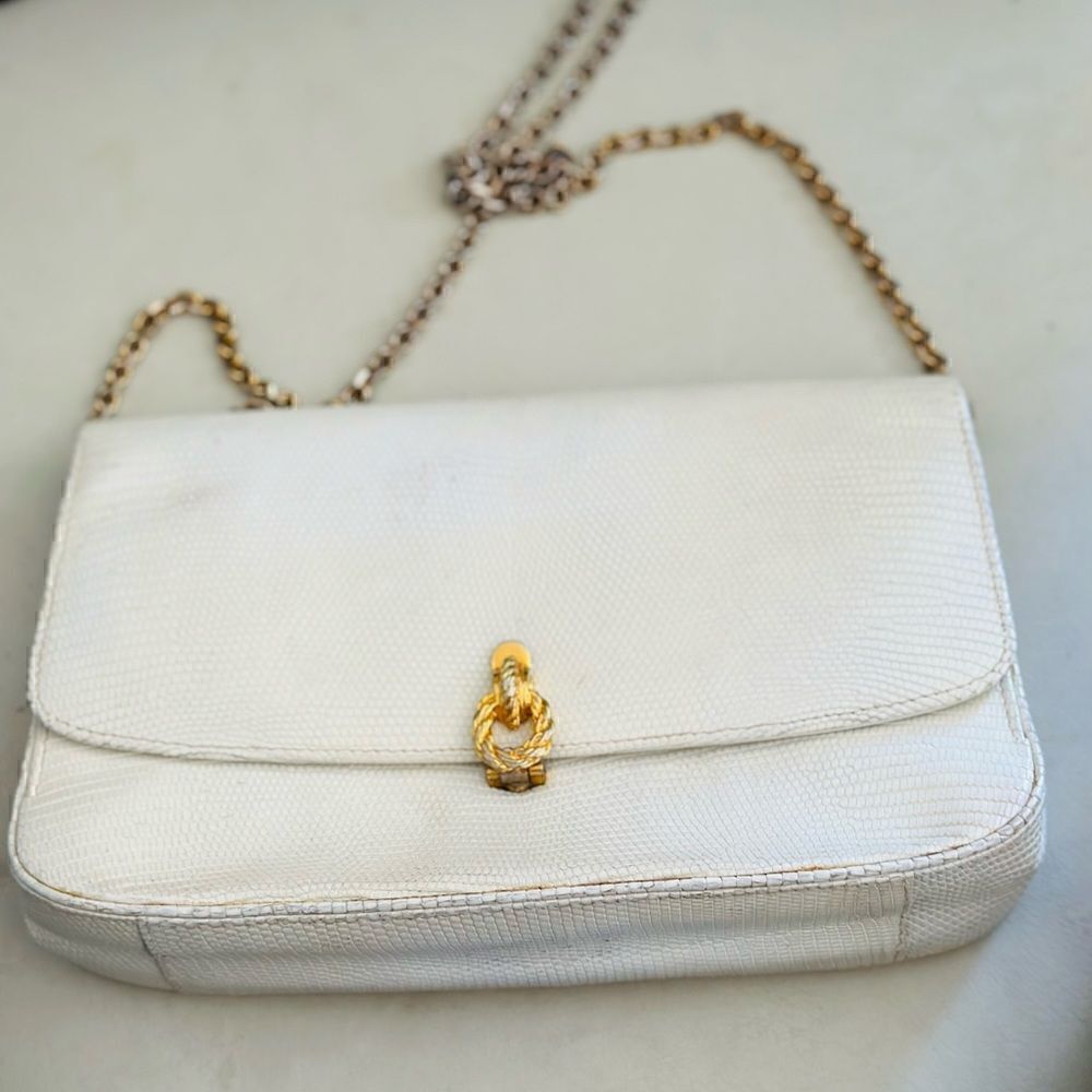 Beautiful Gucci white lizard gold closures chain strap, 80's